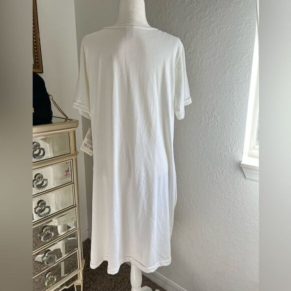 Karla Marie Beach T shirt dress - Picture 4 of 11